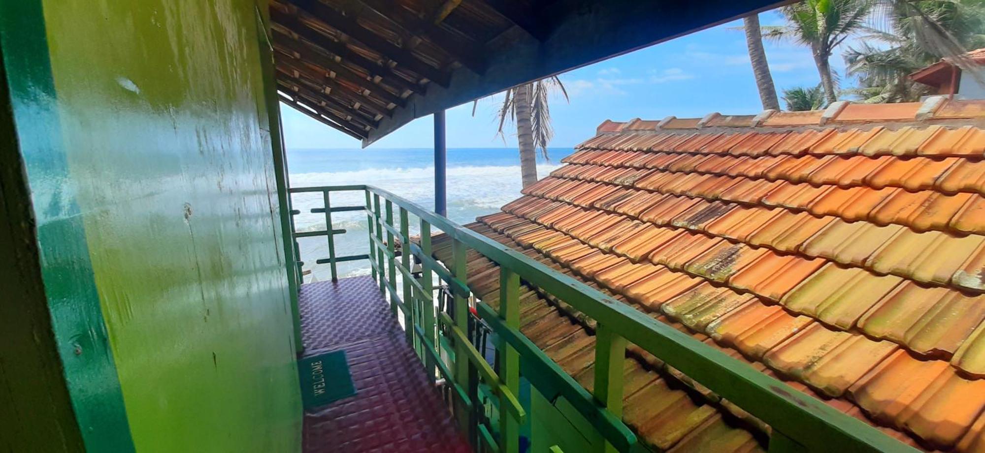 Luna Beach Home & Cabanas Galle Room photo