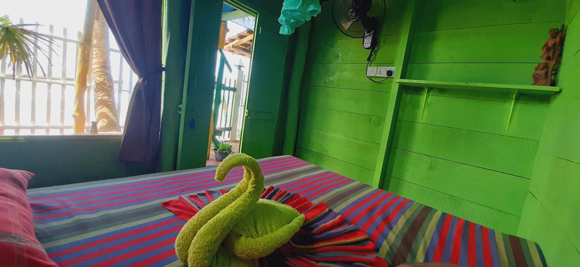Luna Beach Home & Cabanas Galle Room photo