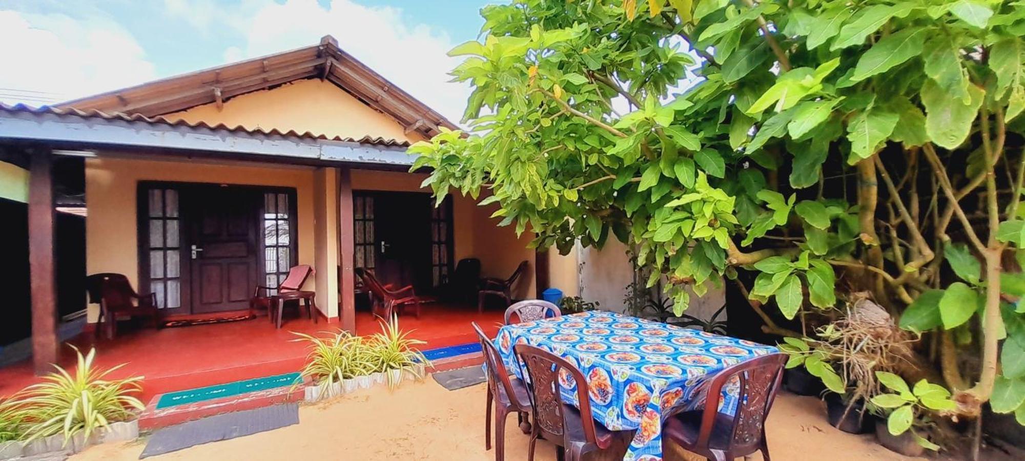 Luna Beach Home & Cabanas Galle Exterior photo